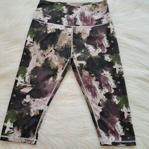 Mint Lilac Athletic Capri Leggings Size Medium